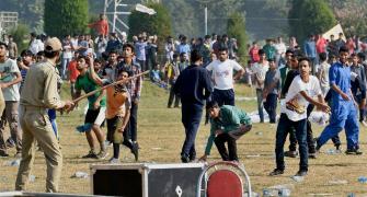 Clashes mar first-ever international half marathon in Kashmir