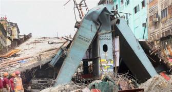 The bizarre reasons why Kolkata flyover collapsed