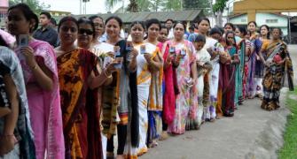BJP, Cong in close fight in Assam, Ajmal may be kingmaker