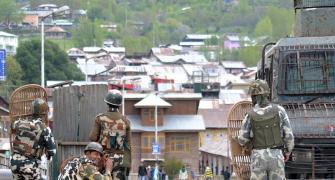 CM visits victims' families as tension prevails in Kashmir
