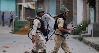 5 killed in fresh clashes in Kashmir, toll climbs to 63