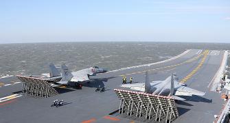 China's aircraft carrier carries out fighter drills