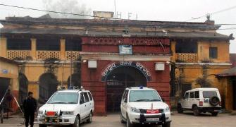 5 prisoners escape from Bihar's Buxar jail