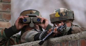 Pakistan targets Indian posts on LoC with 120 mm mortars