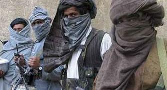 Obama warns of new terror safe havens in Pakistan
