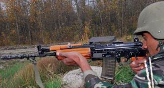 Indian army soldiers modify INSAS as they await new guns