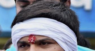Hardik Patel's appeal to Guj's protesting Dalits: Be non-violent