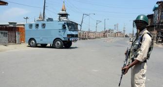 Kashmir unrest: Uneasy calm in Valley as curfew continues in 5 districts
