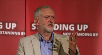 Corbyn ignores revolt within shadow cabinet, replaces top team
