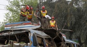 Peshawar bus blast: 16 killed, 30 injured in Taliban strike