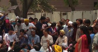 600 AAP workers detained during protest against Agusta scam