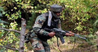 Pakistan keeps up the firing at the LoC, targets Indian posts in Nowshera