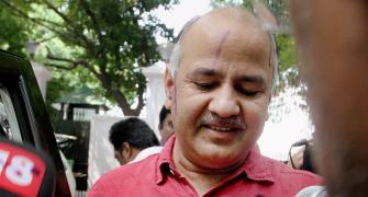 Ink attack on Manish Sisodia outside Lt Governor's house