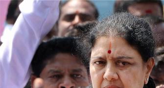 Sasikala, prisoner number 9435, enters jail