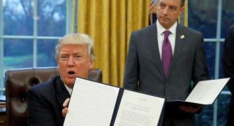 Trump pulls out of trade deal TPP with executive order