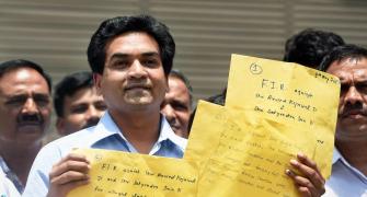 After seeking blessings, Kapil Mishra files 3 CBI complaints against 'guru' Kejriwal