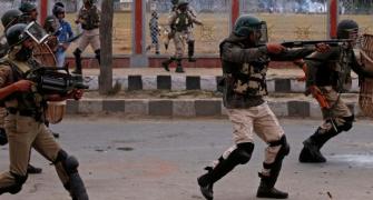 Blinded by pellets, Kashmiri girl clears class 12 exam