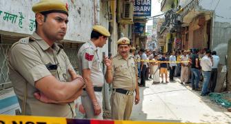 11 members of family found dead in Delhi home, blindfolded and hanging
