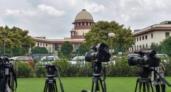 Can MP/MLAs be sued for taking bribe to vote, asks SC