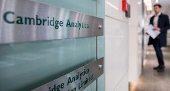 Cambridge Analytica, firm linked to FB data breach, shuts down