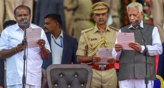 HD Kumaraswamy takes oath as Karnataka chief minister