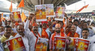 70,000 cops turn Ayodhya into fortress