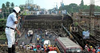 50-year-old bridge collapses in Kolkata, 1 killed