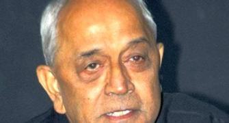 Ex-Navy chief moves EC 'Modi ji ka Sena' remark