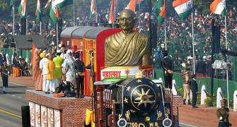 PHOTOS: R-Day parade pays tribute to Mahatma Gandhi
