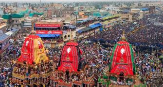 Lakhs of devotees participate in Puri Rath Yatra