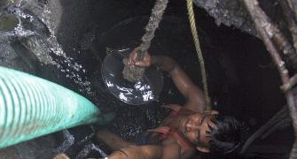 7 die while cleaning hotel sewer in Gujarat's Vadodara