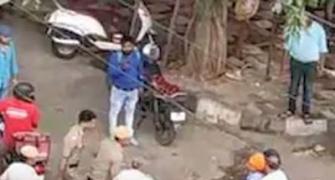 WATCH: Street fight between Delhi cops and driver