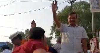 Kejriwal slapped during roadshow in Delhi