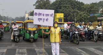 Odd-even rule kicks in as Delhi air remains severe