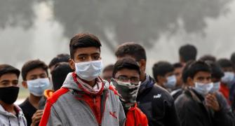 Smog shrouds Delhi-NCR again; schools shut till Fri