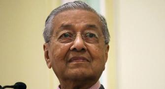 Malaysian PM stands by Kashmir remark