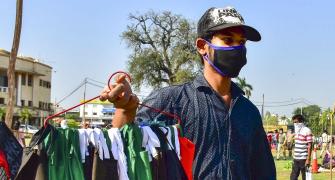 Govt advises people to wear homemade masks in public