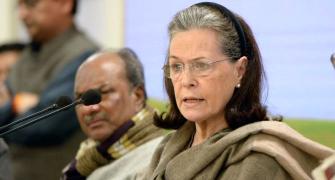 Delhi violence: Amit Shah should resign, says Sonia