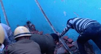 4 students among 5 killed in Delhi building collapse