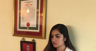 Actress remembers her father, the Ashok Chakra hero