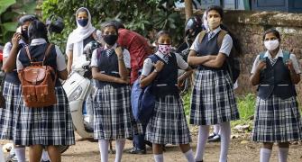 2 lakh parents petition govt not to reopen schools