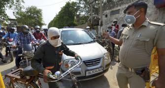 Chaos, confusion and traffic as Delhi seals borders