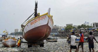 Cyclone Nisarga set to intensify; Mumbai put on alert