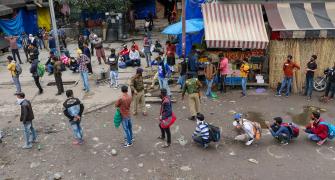 Govt withdraws lockdown relaxations for Mumbai, Pune