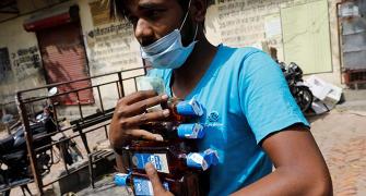 Delhi allows home delivery of liquor