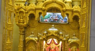 PIX: Devotees flock to Mumbai's Siddhivinayak temple
