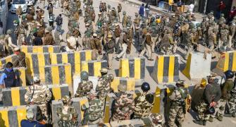 Farmers' protest: Concrete barriers at Delhi-UP border