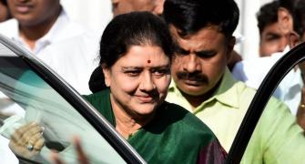 VK Sasikala pays Rs 10 cr fine, release expected