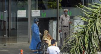 Oxygen crisis: Delhi hospitals ask patients to leave