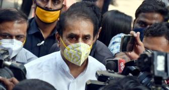 SC directs Bombay HC to hear Deshmukh's bail plea